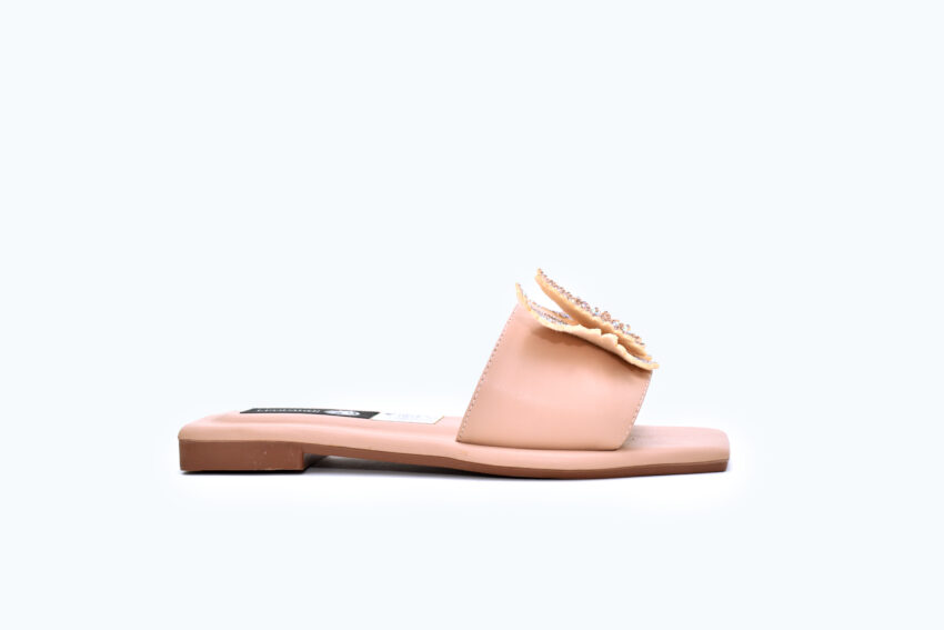 Amira - Image 8